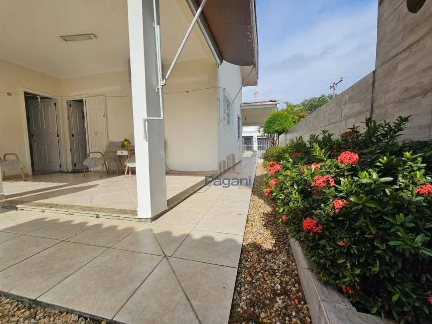 Foto 3 de Casa com 2 quartos à venda, 300m2 em Centro, Palhoca - SC