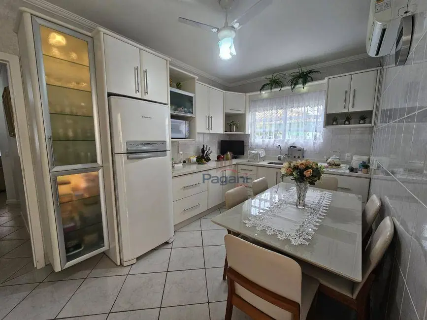 Foto 7 de Casa com 2 quartos à venda, 300m2 em Centro, Palhoca - SC