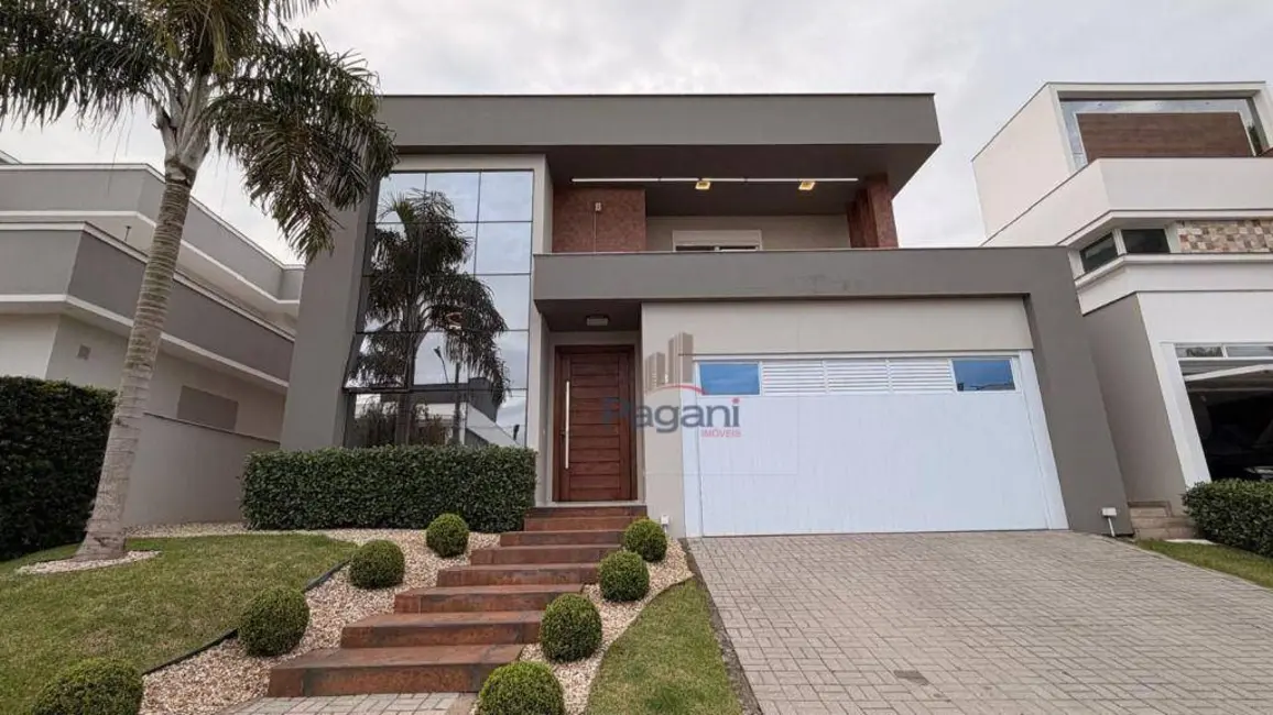 Foto 1 de Casa com 3 quartos à venda, 405m2 em Palhoca - SC
