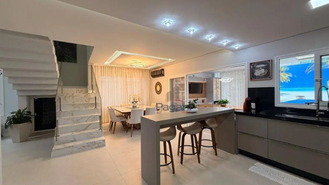 Foto 8 de Casa com 3 quartos à venda, 405m2 em Palhoca - SC