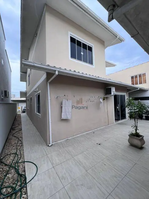 Foto 4 de Casa com 3 quartos à venda, 360m2 em Barra do Aririú, Palhoca - SC