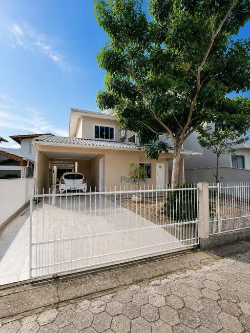 Foto 1 de Casa com 3 quartos à venda, 360m2 em Barra do Aririú, Palhoca - SC