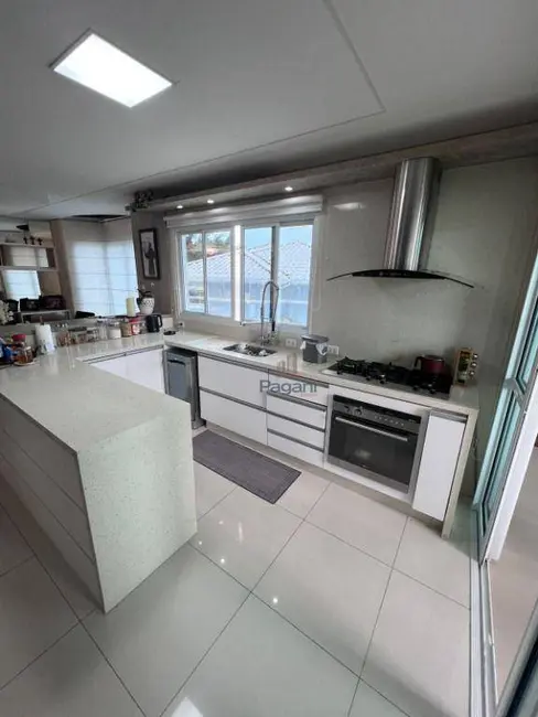 Foto 9 de Casa com 4 quartos à venda, 375m2 em Palhoca - SC