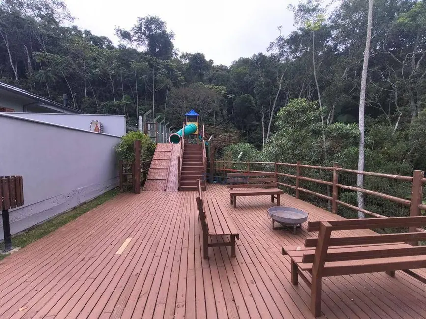 Casa com 3 quartos à venda e para alugar, 360m2 em Forquilhas, Sao Jose - SC - imagem 8 Foto 8 de Casa com 3 quartos à venda e para alugar, 360m2 em Forquilhas, Sao Jose - SC