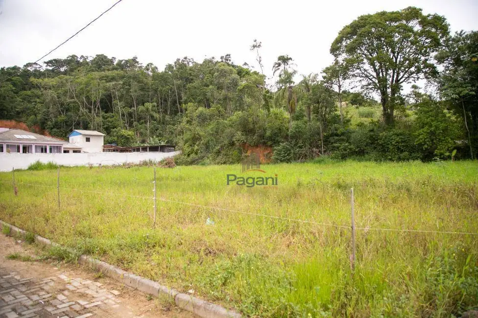 Foto 1 de Terreno / Lote à venda, 1330m2 em Aririú, Palhoca - SC