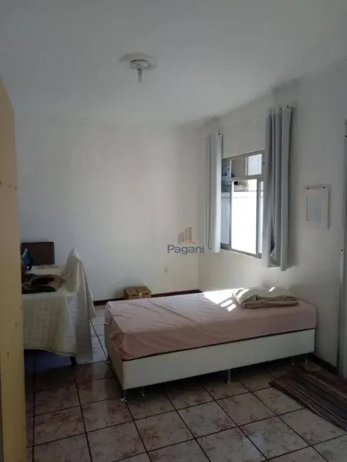 Casa com 3 quartos à venda, 640m2 em Centro, Palhoca - SC - imagem 3 Foto 3 de Casa com 3 quartos à venda, 640m2 em Centro, Palhoca - SC