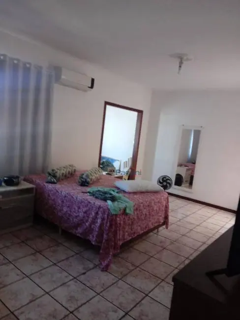 Casa com 3 quartos à venda, 640m2 em Centro, Palhoca - SC - imagem 4 Foto 4 de Casa com 3 quartos à venda, 640m2 em Centro, Palhoca - SC