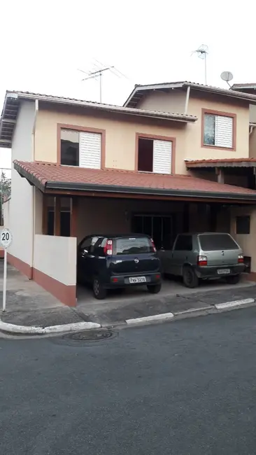 Foto 1 de Casa de Condomínio com 3 quartos para alugar, 100m2 em Graça, Cotia - SP
