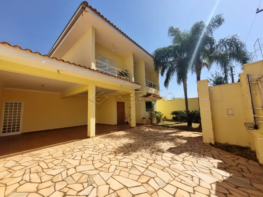 Foto 2 de Sobrado com 3 quartos para alugar, 413m2 em Ribeirao Preto - SP