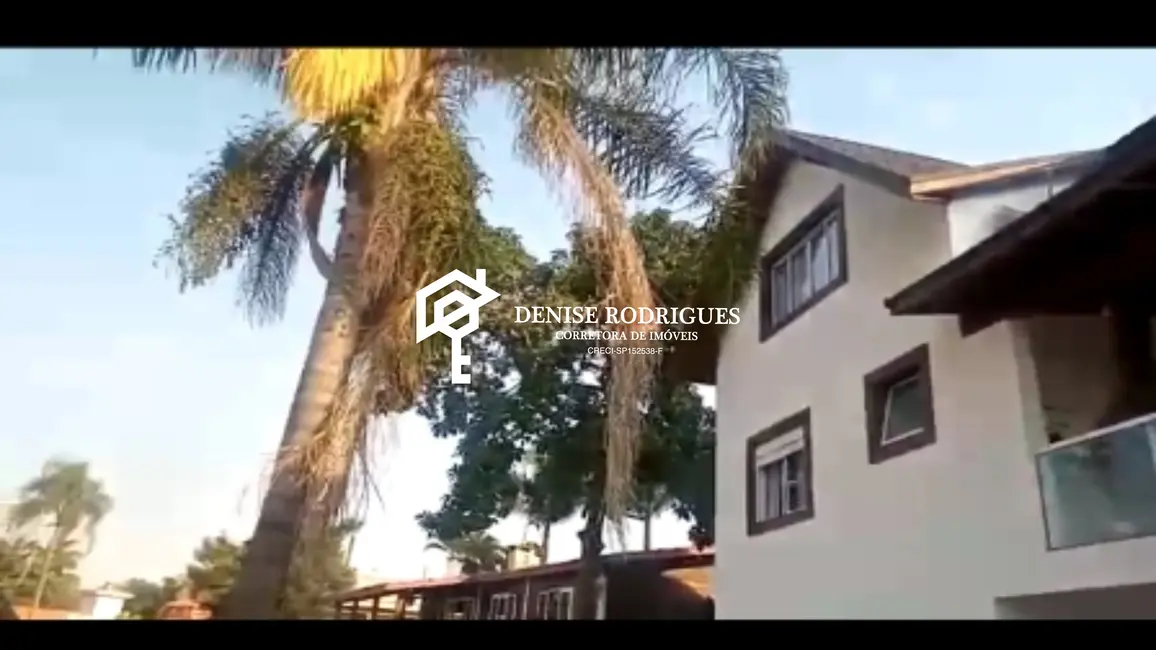 Casa de Condomínio com 3 quartos à venda, 250m2 em Aruja - SP - imagem 4 Foto 4 de Casa de Condomínio com 3 quartos à venda, 250m2 em Aruja - SP