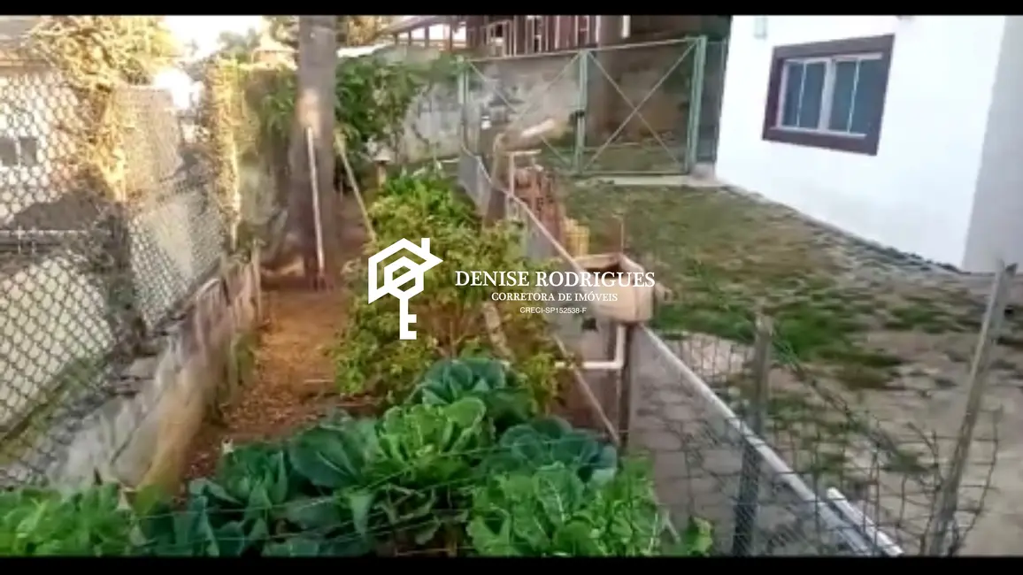 Casa de Condomínio com 3 quartos à venda, 250m2 em Aruja - SP - imagem 8 Foto 8 de Casa de Condomínio com 3 quartos à venda, 250m2 em Aruja - SP