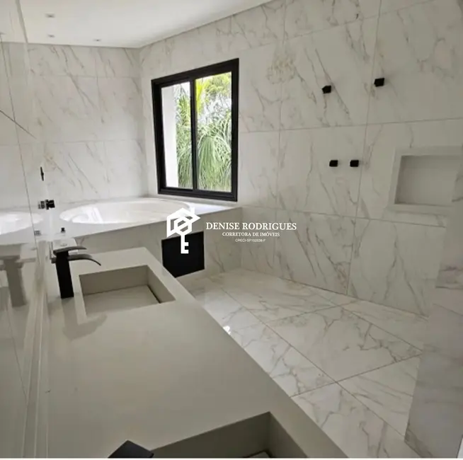 Foto 8 de Casa de Condomínio com 3 quartos à venda, 360m2 em Aruja - SP