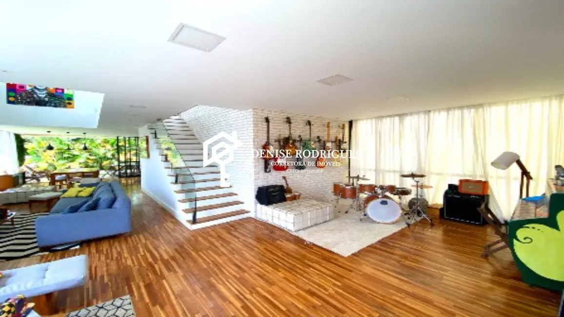 Foto 2 de Casa de Condomínio com 3 quartos à venda e para alugar, 390m2 em Aruja - SP