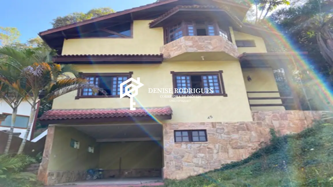 Foto 2 de Casa de Condomínio com 3 quartos à venda, 215m2 em Aruja - SP