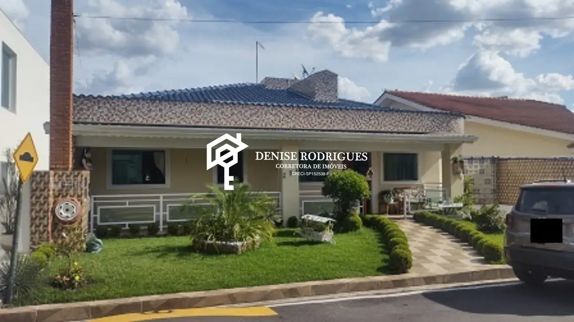 Foto 1 de Casa de Condomínio com 3 quartos à venda, 400m2 em Aruja - SP