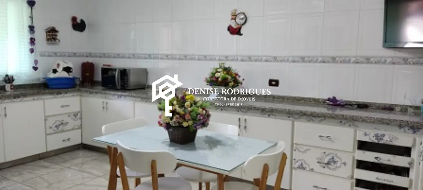 Foto 8 de Casa de Condomínio com 3 quartos à venda, 400m2 em Aruja - SP