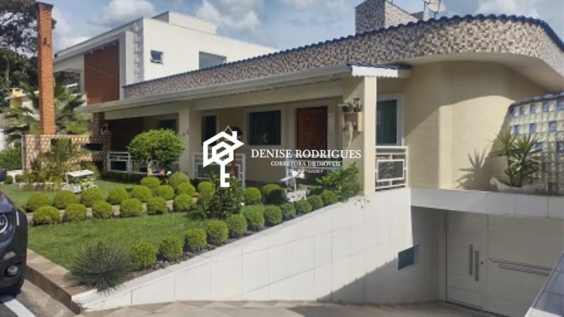 Foto 2 de Casa de Condomínio com 3 quartos à venda, 400m2 em Aruja - SP