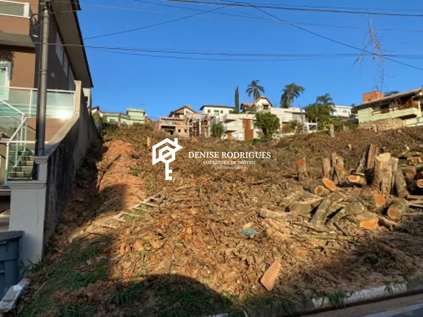 Foto 1 de Terreno / Lote à venda, 375m2 em Aruja - SP