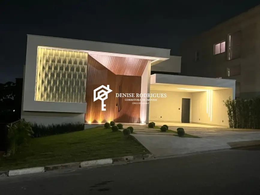 Foto 1 de Casa de Condomínio com 3 quartos à venda e para alugar, 260m2 em Aruja - SP