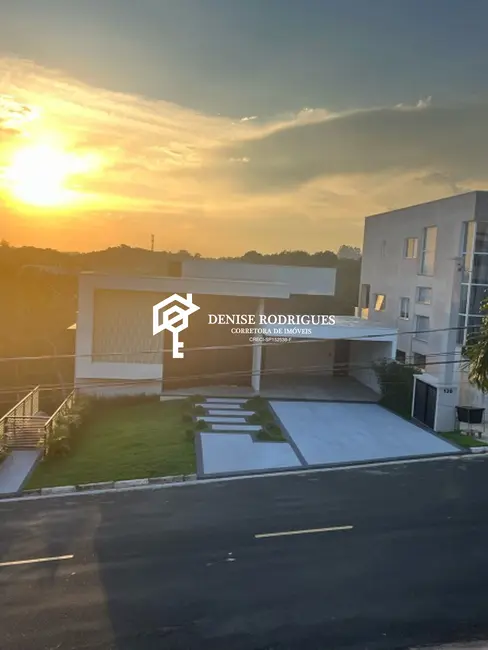 Foto 3 de Casa de Condomínio com 3 quartos à venda e para alugar, 260m2 em Aruja - SP