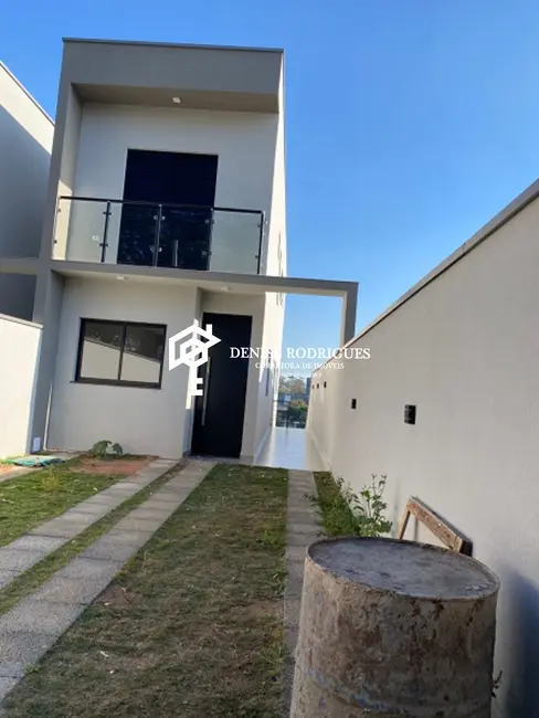 Foto 4 de Casa com 3 quartos à venda, 137m2 em Jardim Planalto, Aruja - SP