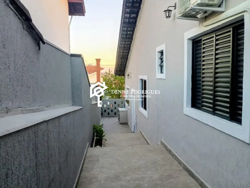 Foto 5 de Casa de Condomínio com 3 quartos à venda, 350m2 em Aruja - SP