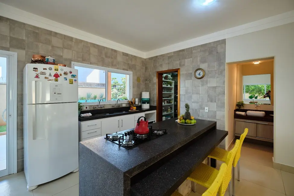 Foto 5 de Sobrado com 3 quartos à venda, 332m2 em Sumare - SP