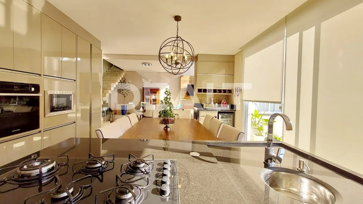 Foto 8 de Sobrado com 3 quartos à venda, 258m2 em Residencial Jardim do Jatobá, Hortolandia - SP