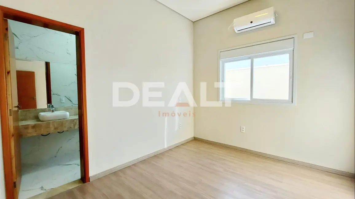 Foto 8 de Casa de Condomínio com 3 quartos à venda, 250m2 em Hortolandia - SP