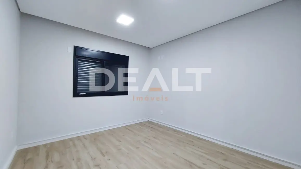 Sobrado com 4 quartos à venda, 282m2 em Hortolandia - SP - imagem 3 Foto 3 de Sobrado com 4 quartos à venda, 282m2 em Hortolandia - SP