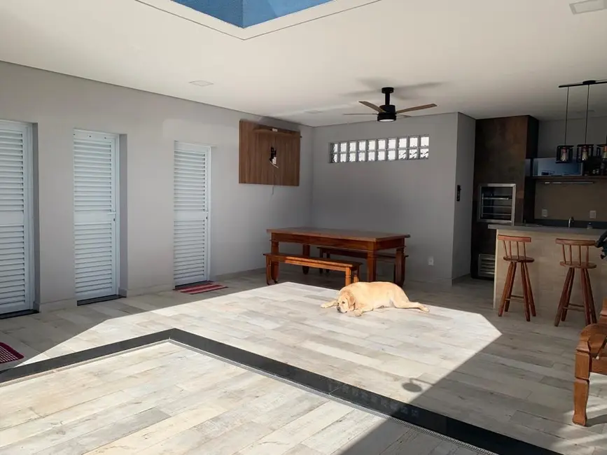 Sobrado com 3 quartos à venda, 200m2 em São Bento, Paulinia - SP - imagem 7 Foto 7 de Sobrado com 3 quartos à venda, 200m2 em São Bento, Paulinia - SP