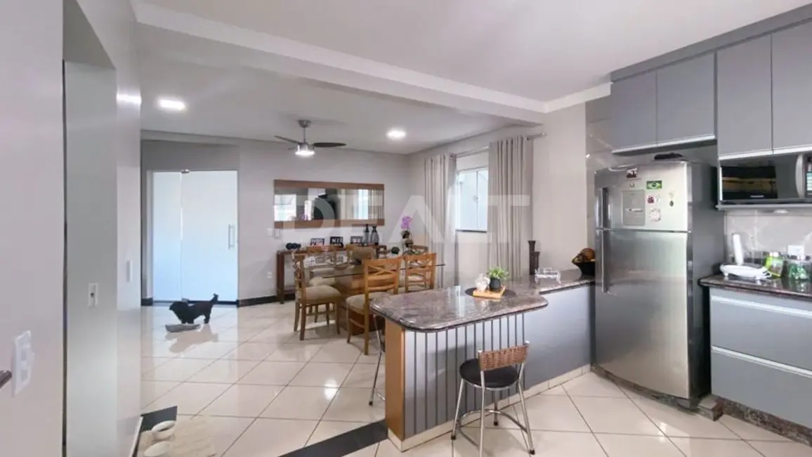 Foto 6 de Sobrado com 3 quartos à venda, 300m2 em Hortolandia - SP