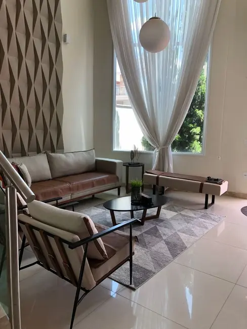 Foto 2 de Sobrado com 3 quartos à venda, 250m2 em Residencial Jardim de Mônaco, Hortolandia - SP