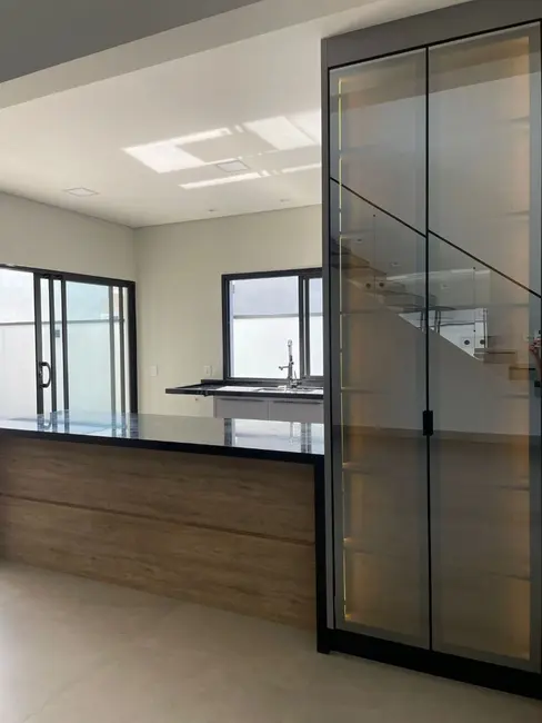 Foto 2 de Sobrado com 3 quartos à venda, 250m2 em Paulinia - SP