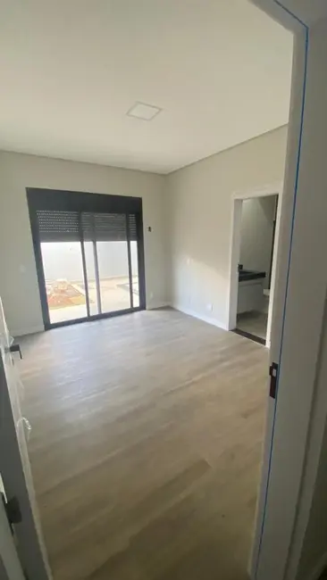 Sobrado com 3 quartos à venda, 250m2 em Paulinia - SP - imagem 5 Foto 5 de Sobrado com 3 quartos à venda, 250m2 em Paulinia - SP
