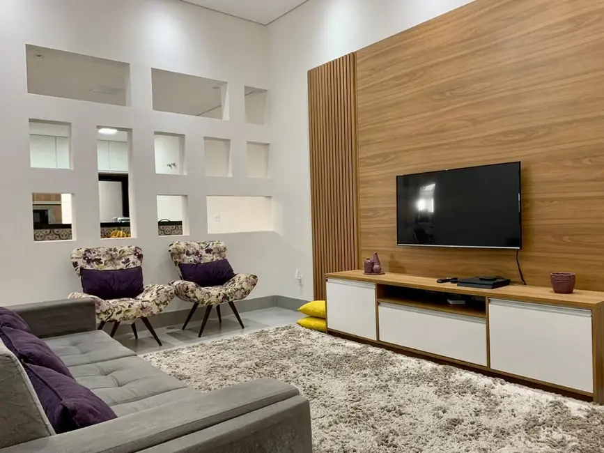 Casa de Condomínio com 3 quartos à venda, 384m2 em Jardim Ypê, Paulinia - SP - imagem 4 Foto 4 de Casa de Condomínio com 3 quartos à venda, 384m2 em Jardim Ypê, Paulinia - SP