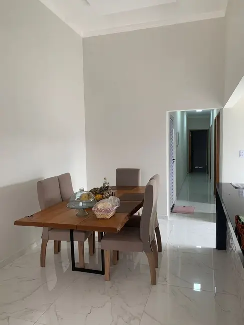 Casa de Condomínio com 3 quartos à venda, 200m2 em São Bento, Paulinia - SP - imagem 3 Foto 3 de Casa de Condomínio com 3 quartos à venda, 200m2 em São Bento, Paulinia - SP