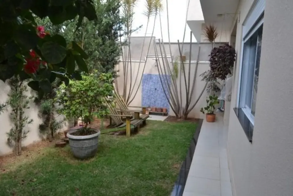 Foto 4 de Casa de Condomínio com 3 quartos à venda, 250m2 em Sumare - SP