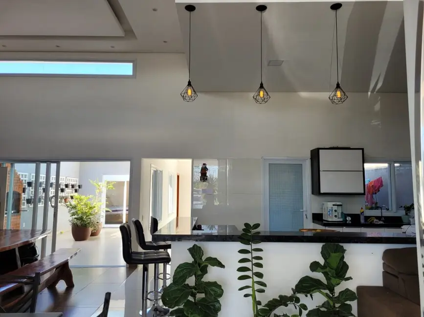 Foto 9 de Casa de Condomínio com 3 quartos à venda, 250m2 em Hortolandia - SP