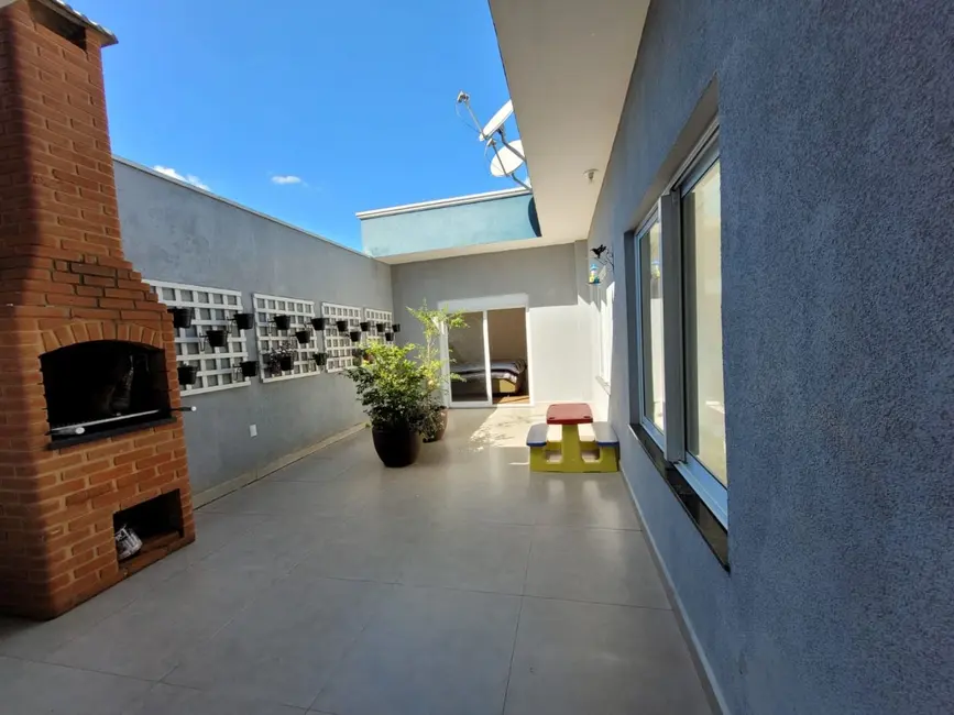 Foto 3 de Casa de Condomínio com 3 quartos à venda, 250m2 em Hortolandia - SP