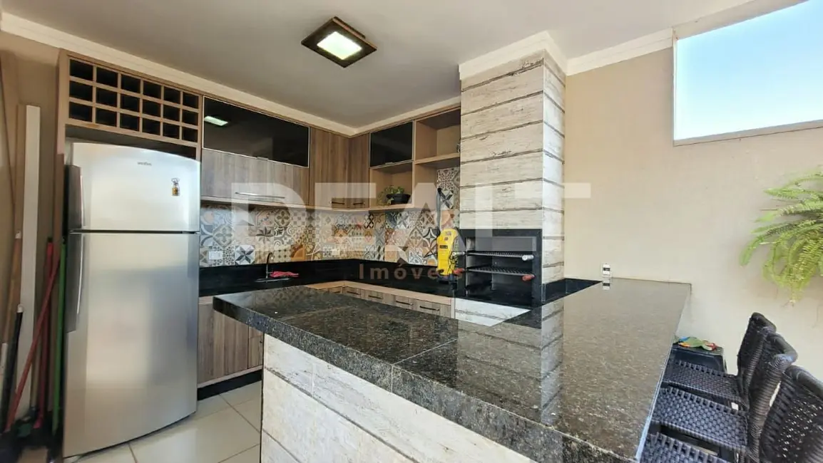 Foto 3 de Sobrado com 3 quartos à venda, 250m2 em Sumare - SP