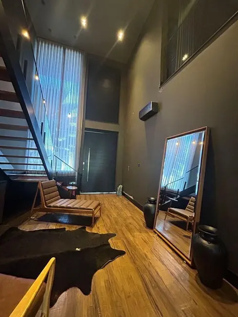 Sobrado com 3 quartos à venda, 360m2 em Jardim América, Paulinia - SP - imagem 7 Foto 7 de Sobrado com 3 quartos à venda, 360m2 em Jardim América, Paulinia - SP