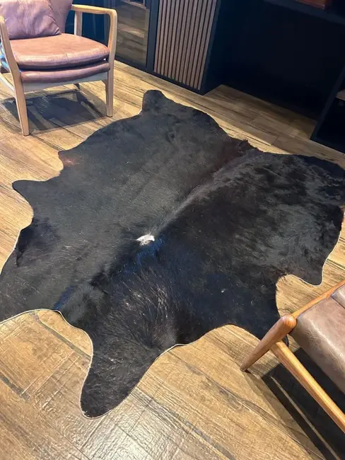 Sobrado com 3 quartos à venda, 360m2 em Jardim América, Paulinia - SP - imagem 6 Foto 6 de Sobrado com 3 quartos à venda, 360m2 em Jardim América, Paulinia - SP