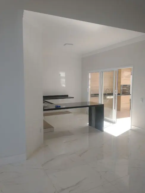 Foto 1 de Casa de Condomínio com 3 quartos à venda, 200m2 em São Bento, Paulinia - SP