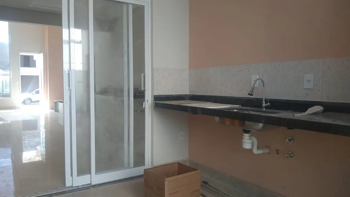 Casa de Condomínio com 3 quartos à venda, 200m2 em São Bento, Paulinia - SP - imagem 5 Foto 5 de Casa de Condomínio com 3 quartos à venda, 200m2 em São Bento, Paulinia - SP