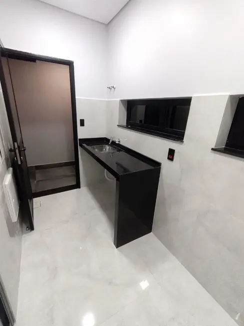 Foto 7 de Sobrado com 3 quartos à venda, 262m2 em Residencial Portal do Lago, Sumare - SP