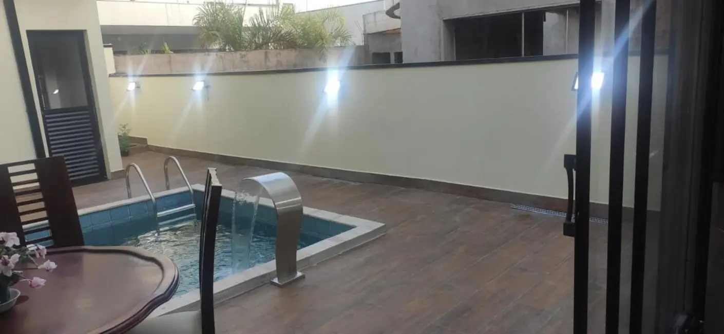 Foto 3 de Casa de Condomínio com 3 quartos à venda, 250m2 em Paulinia - SP