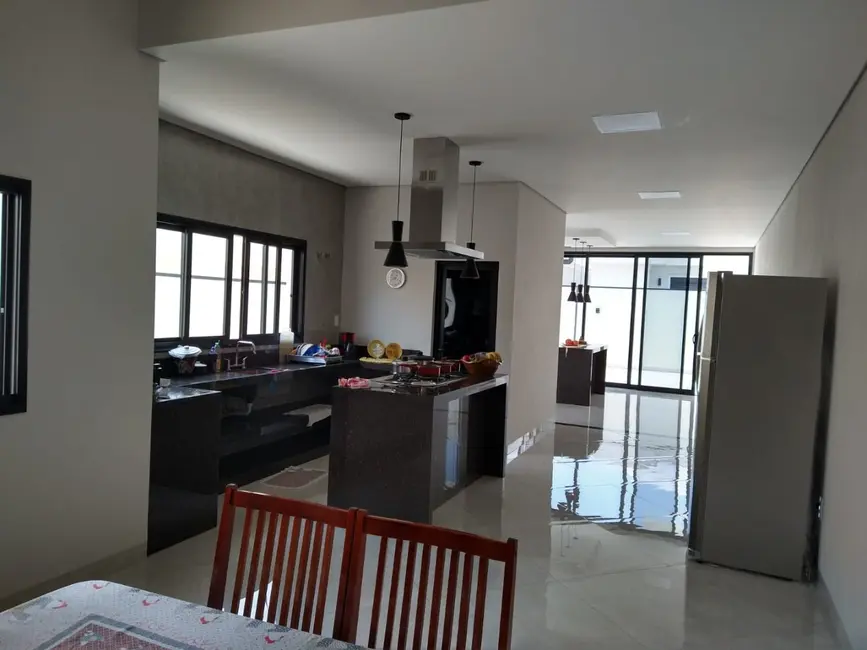 Casa de Condomínio com 3 quartos à venda, 450m2 em Paulinia - SP - imagem 7 Foto 7 de Casa de Condomínio com 3 quartos à venda, 450m2 em Paulinia - SP