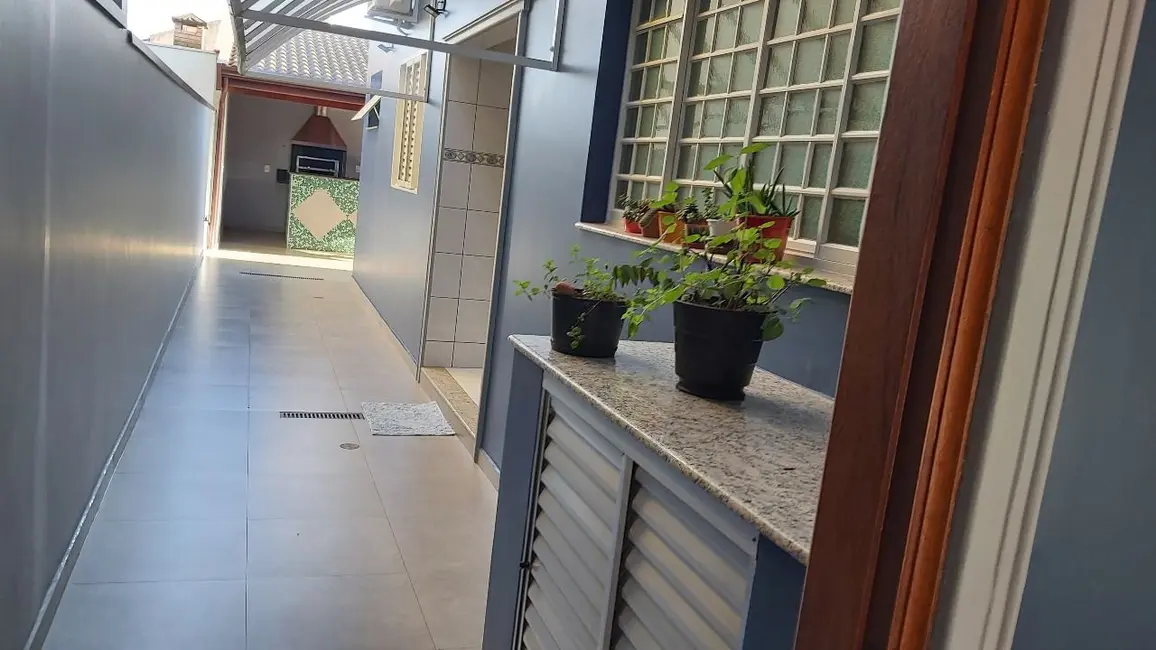 Sobrado com 4 quartos à venda, 290m2 em Paulinia - SP - imagem 7 Foto 7 de Sobrado com 4 quartos à venda, 290m2 em Paulinia - SP