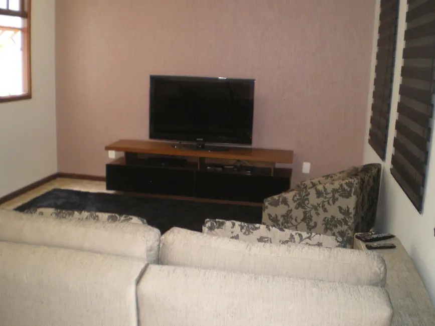 Sobrado com 4 quartos à venda, 290m2 em Paulinia - SP - imagem 4 Foto 4 de Sobrado com 4 quartos à venda, 290m2 em Paulinia - SP